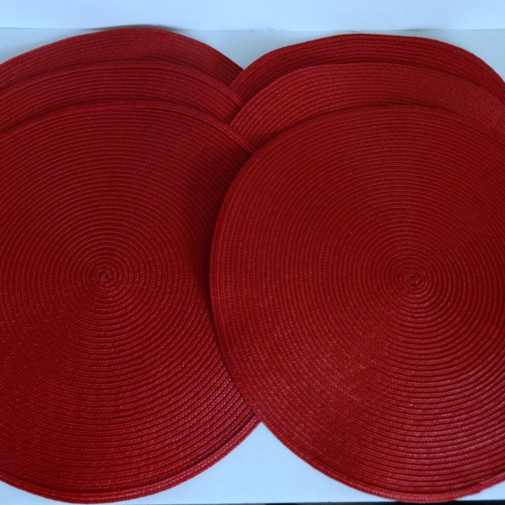 Red Woven Round Placements – Set of 6